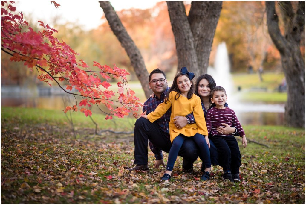 Family photo at Larz Anderson Park Brookline Family photographer